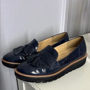 Naturalizer Glossy Navy Tassel Loafers